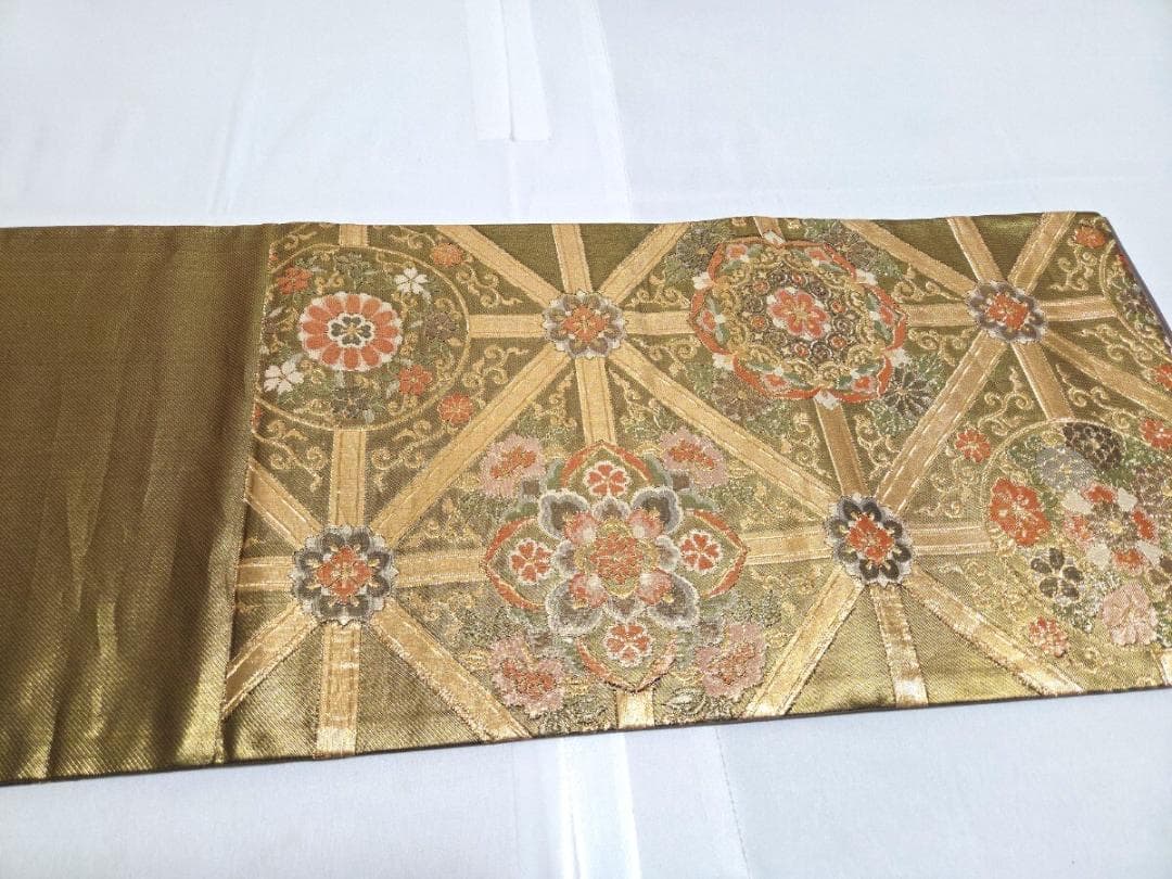 A5 正倉院文様 金糸 華文 花菱 唐草唐花 椿 六通 正絹 フォーマルな