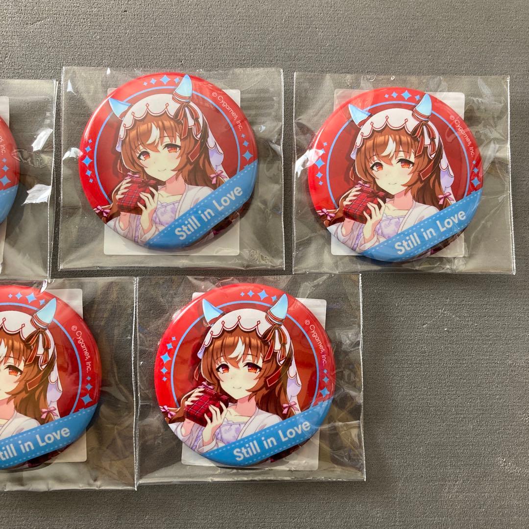 ウマ娘 トラベルポップアップストア 新千歳 スティルインラブ 缶バッジ