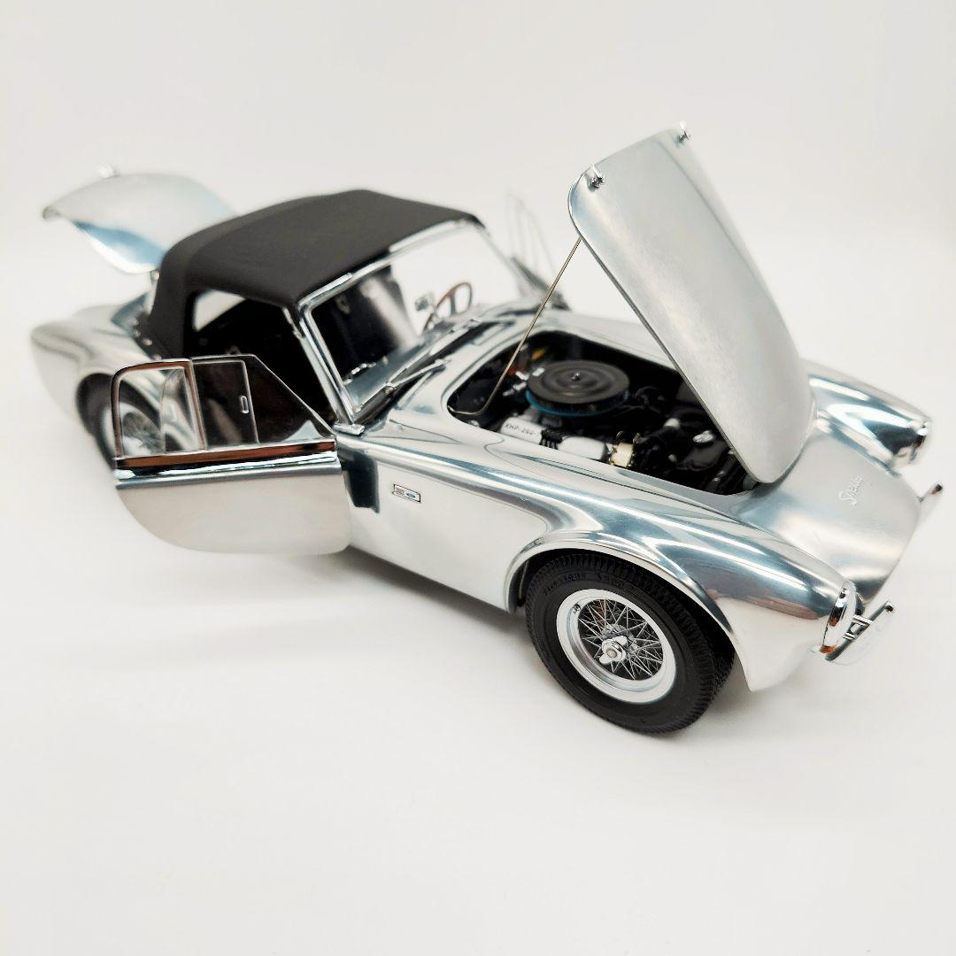 1962年 シェルビーコブラ 260 アルミボディ1:18 元箱付 新品 - メルカリ