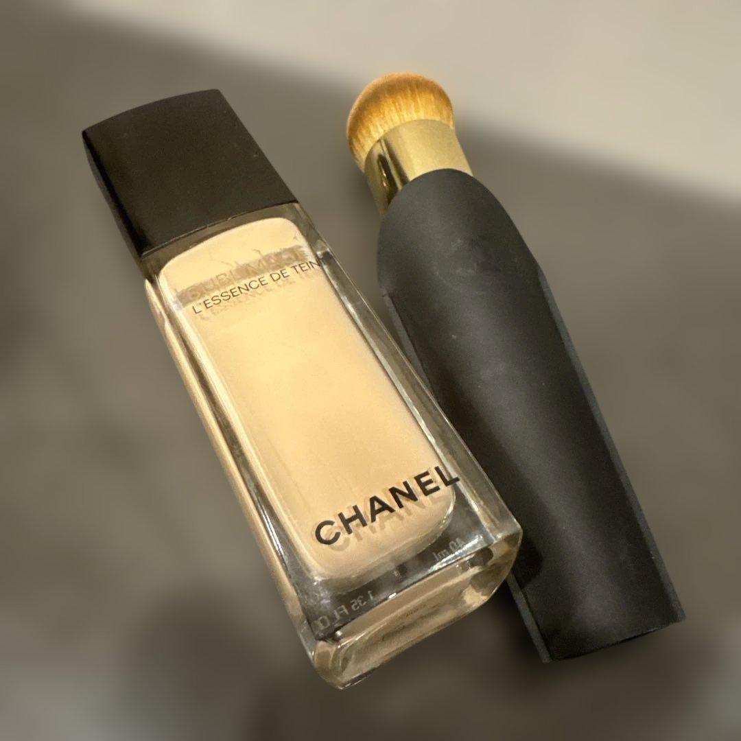 CHANEL サプリマージュ　レサンスドゥ タンB20ファンデーショ　ブラシ付き サブリマージュ レサンス ドゥ タン B20 / CHANEL(シャネル) | LIPS