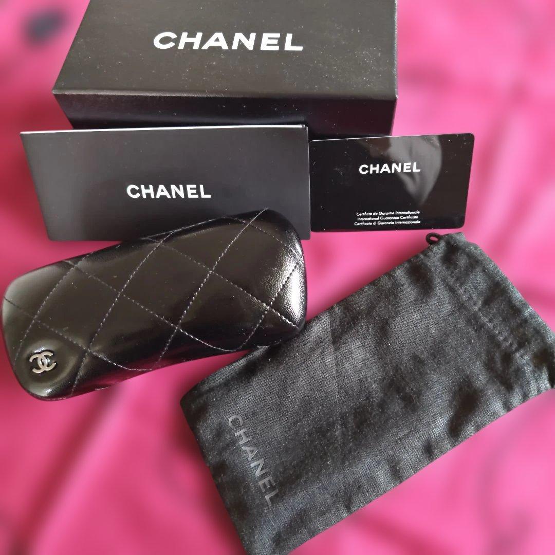 CHANEL】ブラックレザー メガネケース C2186Aバーコード読取 - メルカリ