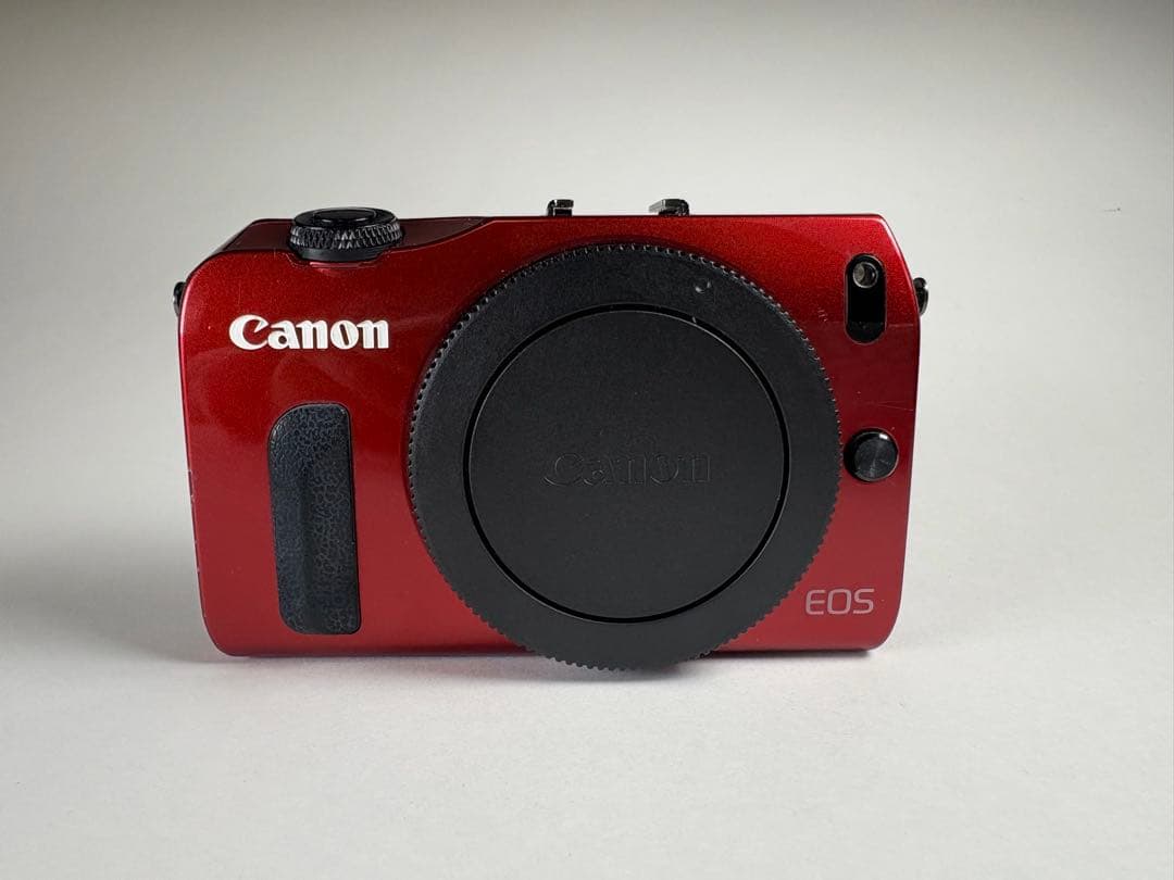 Canon EOS M ミラーレス一眼 ボディ レッド 動作品 液晶保護シート付 Canon EOS M ミラーレス一眼 ボディ レッド 動作品 液晶保護シート付