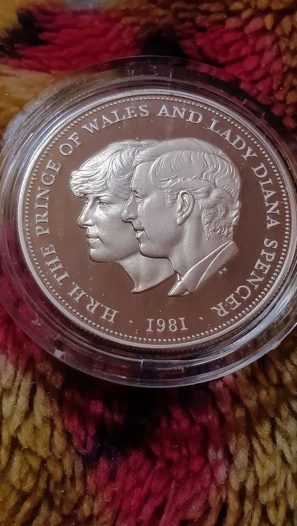 1981年 チャールズ皇太子 ダイアナ妃 プルーフ銀貨 - メルカリ