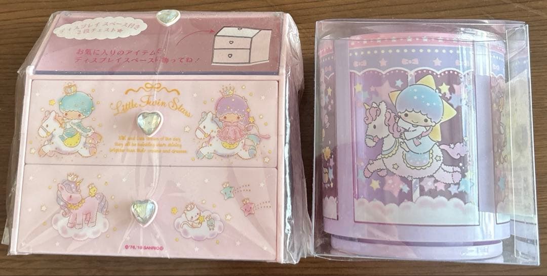 キキララチェスト・まわるペンスタンド【2点セット・バラ売り不可】 サンリオ キキララ ペンスタンド付き プラチェスト 小物入れ - メルカリ