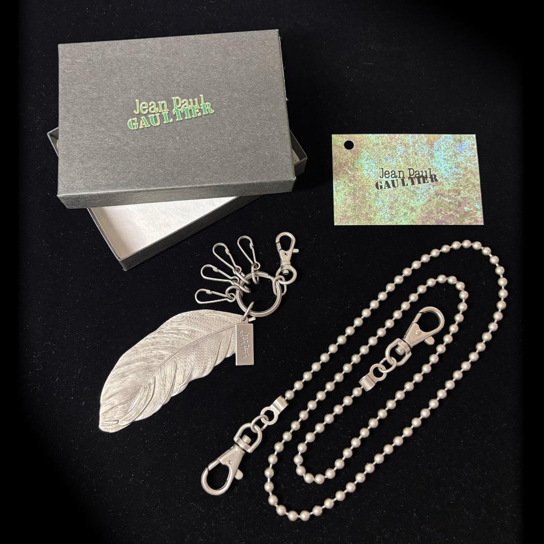 Jean Paul 🌽 GAULTIER ジャンポールゴルチェ 羽根 キーホルダー