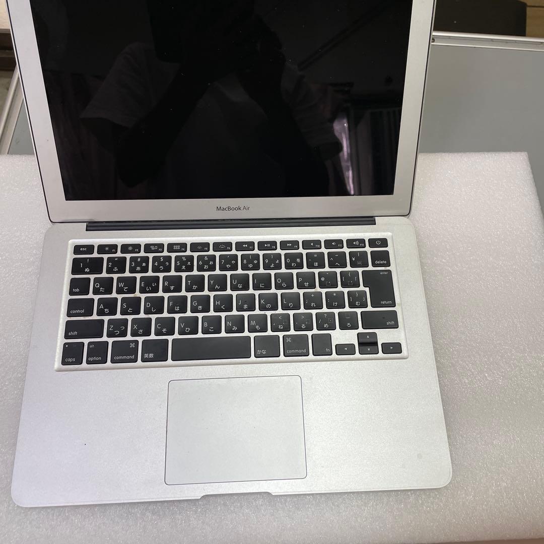 MacBook Air シルバー 使用感あり 通電しない ジャンク扱い