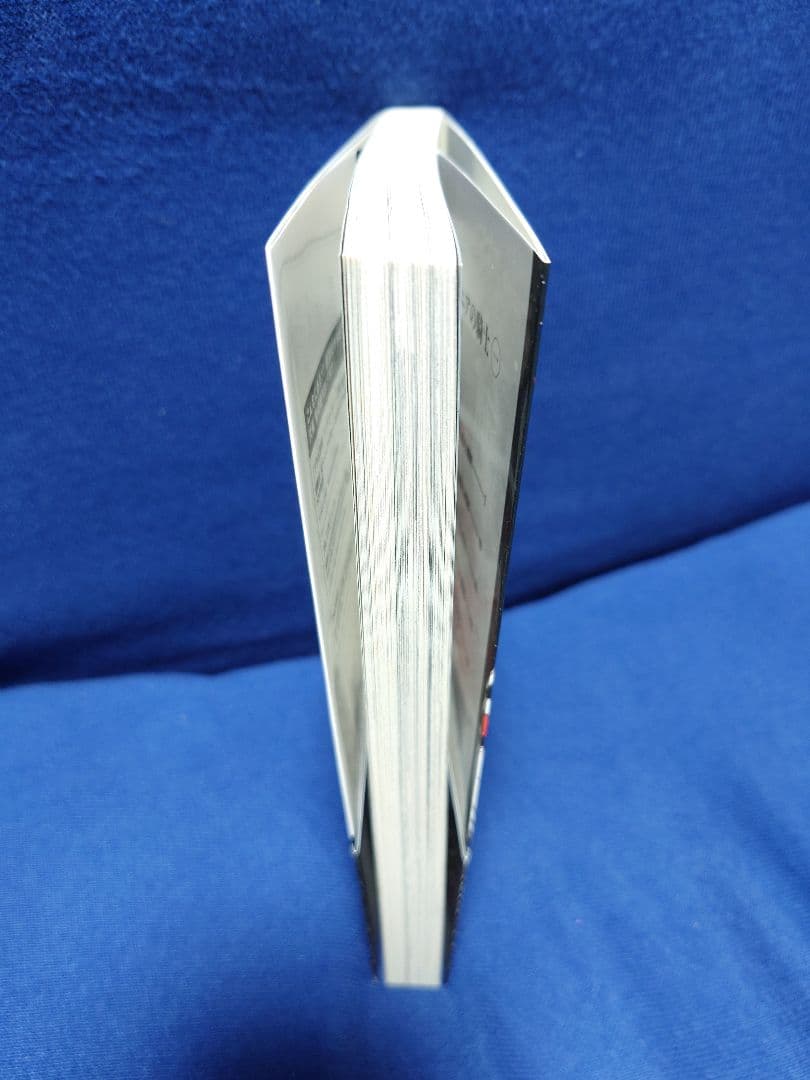 弐瓶勉【シドニアの騎士】直筆サイン本 - 少年漫画新 デザイン