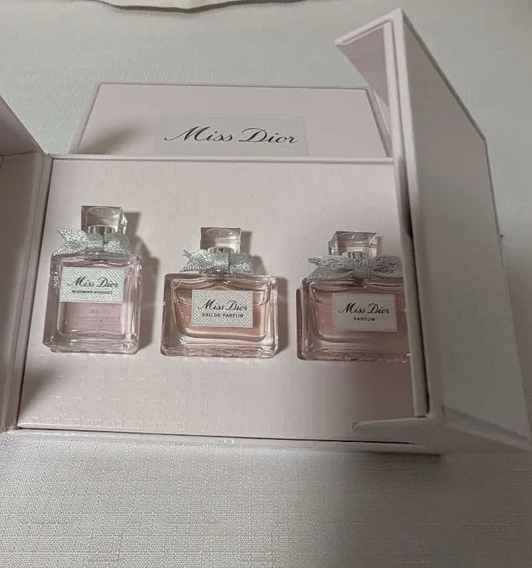 Miss Dior ミス ディオール ワードローブ セット 限定 - メルカリ