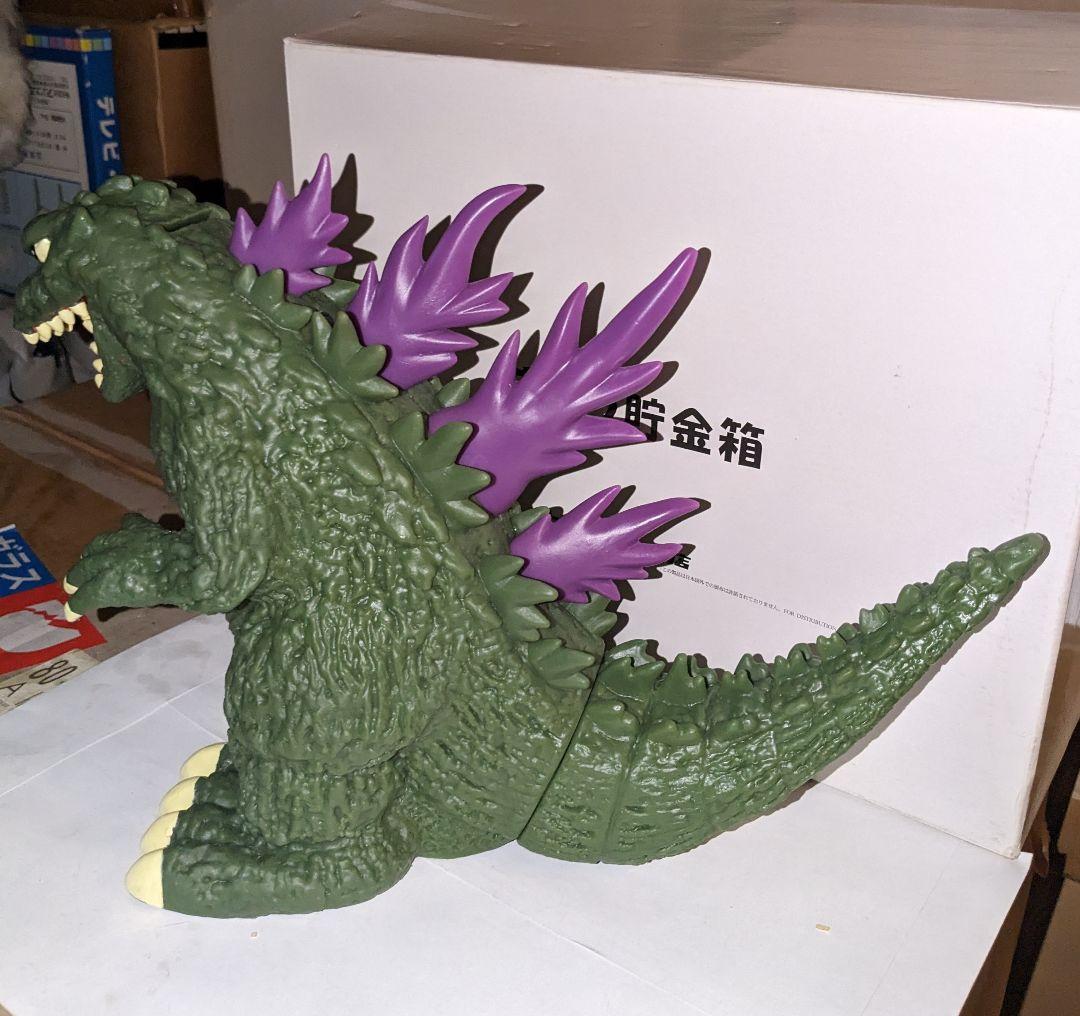 トヨタカローラ店限定 ゴジラ フィギュア貯金箱、箱付き新品 - メルカリ