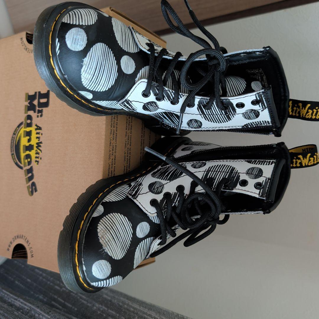 Dr. Martens 白黒ドット柄ブーツ19.5cm - メルカリ