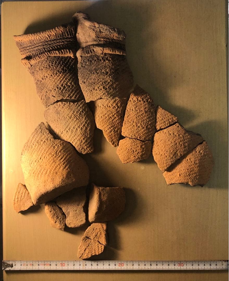 縄文土器の欠片 No.537」です。 - メルカリ