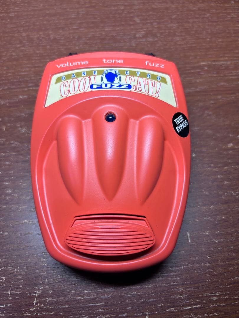 Danelectro　COOL CAT FUZZ V1 ダンエレクトロ希少 Danelectro / CF-1 COOL CAT FUZZ V1 レビューとV2との比較