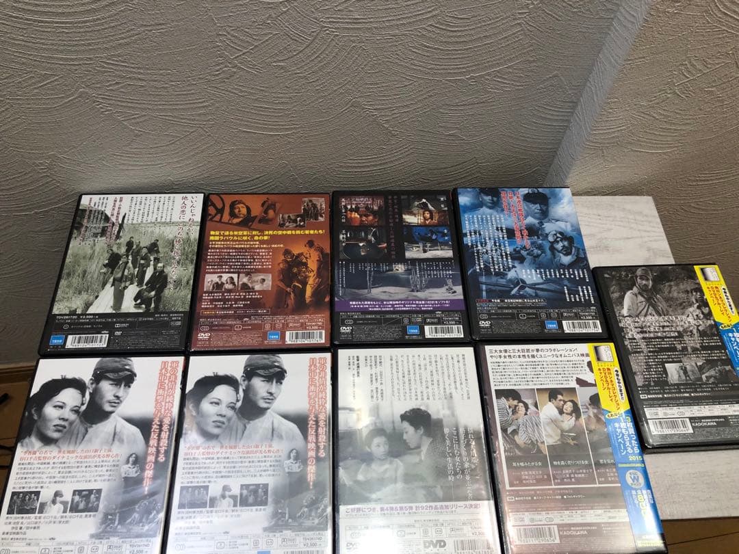 《新品未開封品》3本単位で選べるDVD 1本1100円