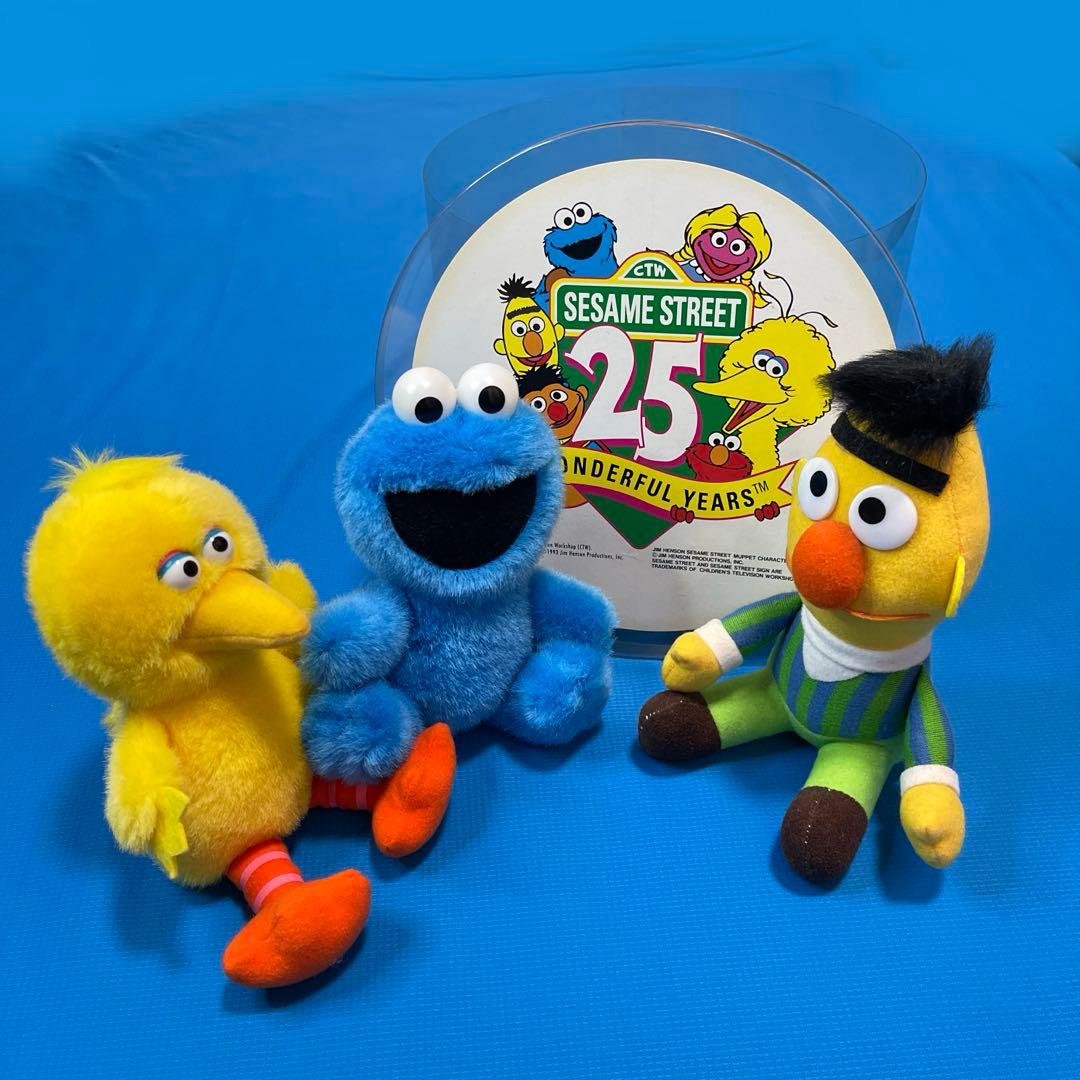 セサミストリート 25周年記念 ぬいぐるみセット - メルカリ
