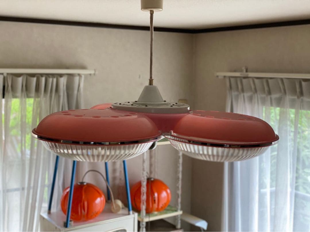 ピンク 3灯 天井照明 昭和レトロ 当時物 レトロポップ インテリア
