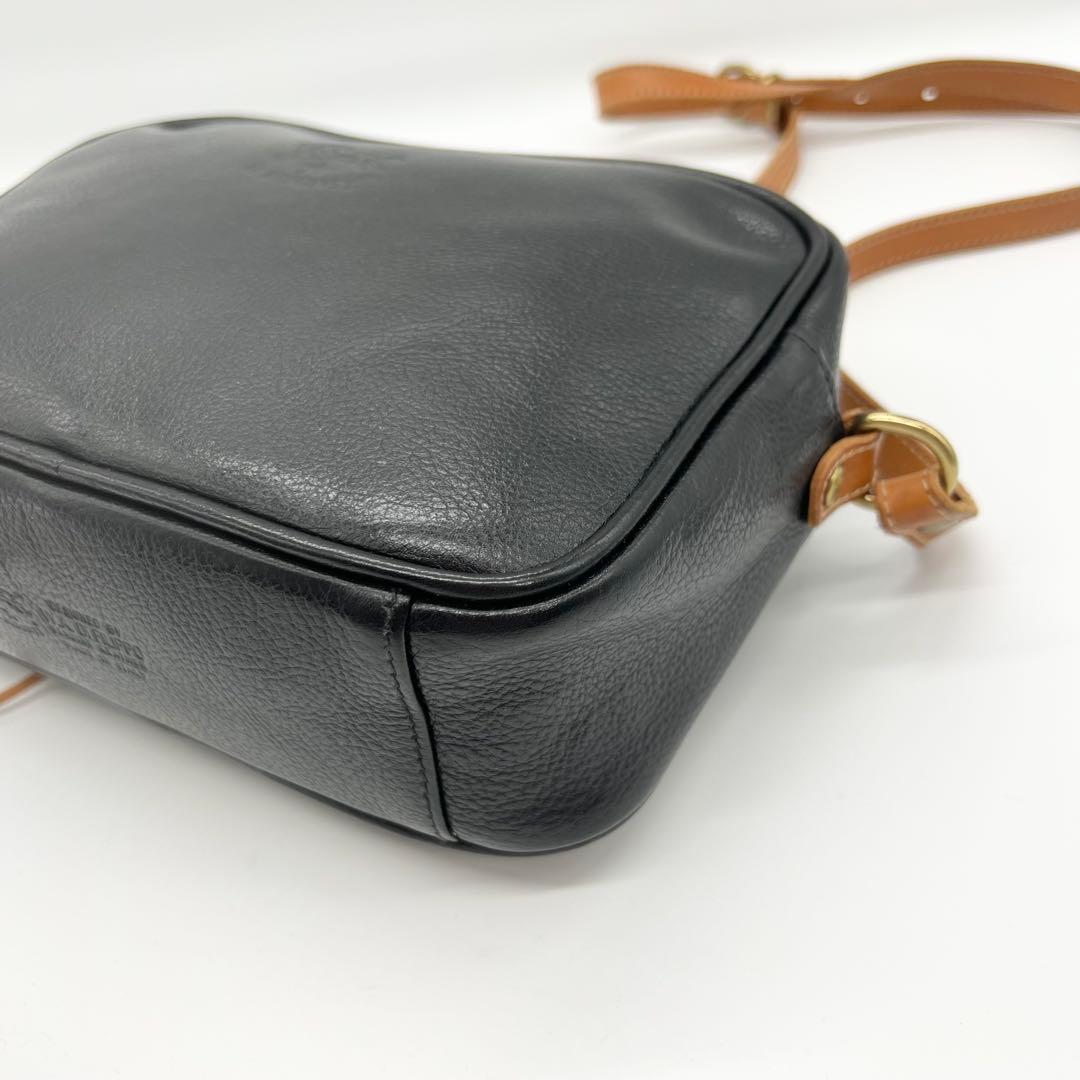 美品✨イルビゾンテ ショルダーバッグ カメラバッグ レザー ブラック