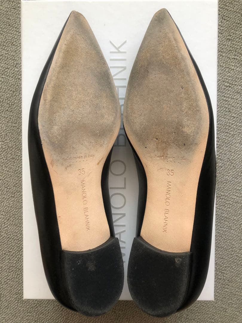 新品同様品】マノロブラニク カーフ革 ポインテッド 黒 35 - メルカリ