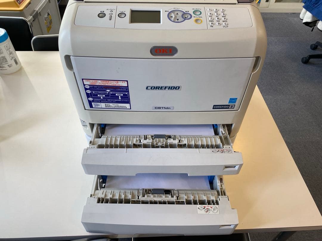 C811dn レーザープリンター 本体　＋　増設ユニット（A3） ＋ 説明書 up-tempo_170711113300