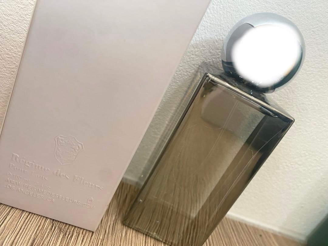 数回使用のみ】Régime des Fleurs GLASS BLOOMS - メルカリ