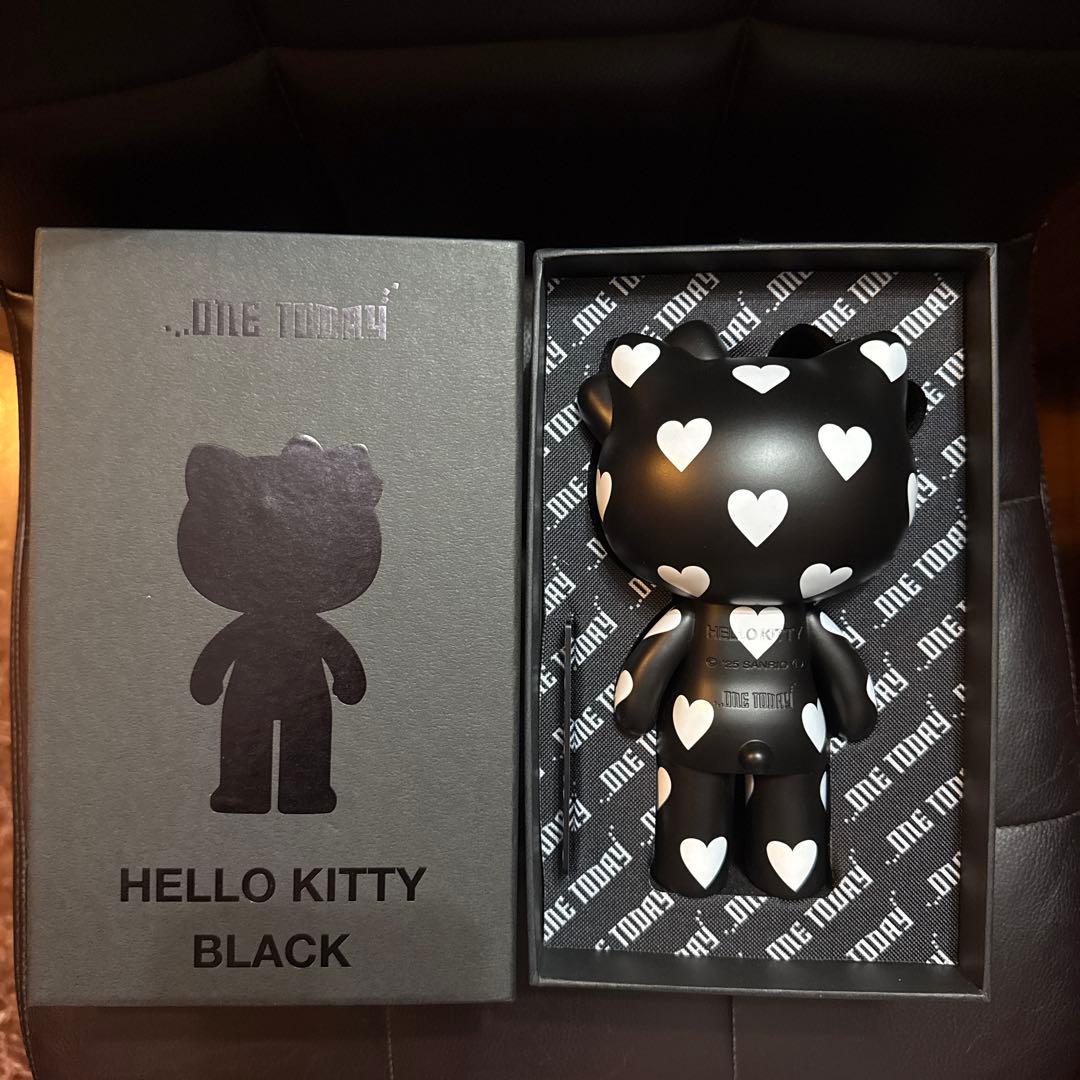 BARNEYS NEWYORK ハローキティ ブラックシリーズ ハート - メルカリ