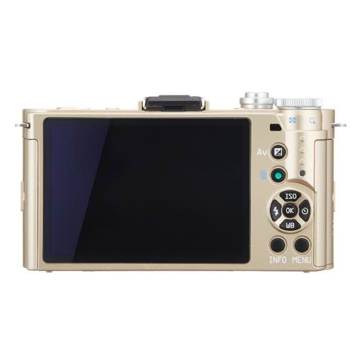 新品《PENTAX》ミラーレス一眼 Q-S1 ズームレンズキット ゴールド