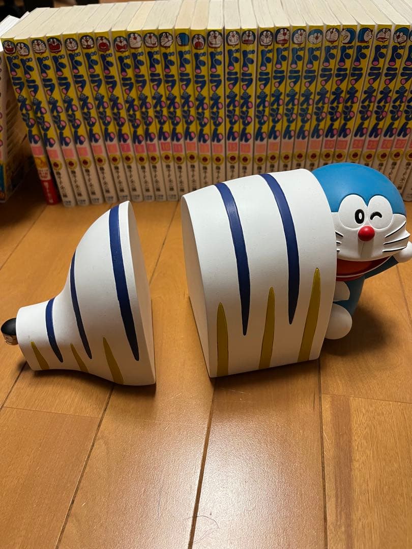 ドラえもん ブックエンド ガリバートンネル - メルカリ