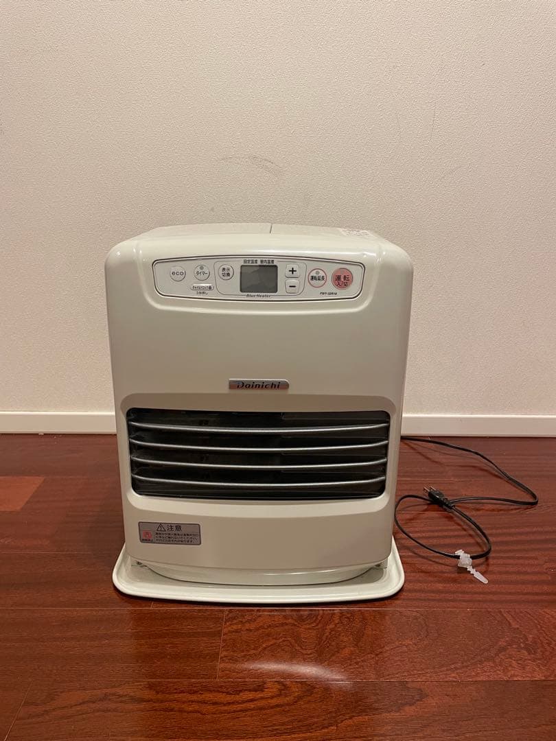 【❤️2年前に5回くらい使用❤️】FWY-32r18 石油ファンヒーターです‼️ ダイニチ（Dainichi） 石油ファンヒーター 5L NEタイプ 2025年モデル