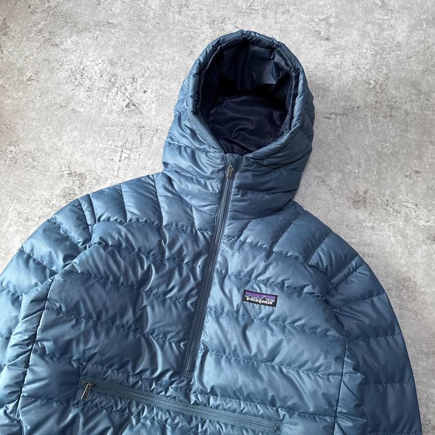 希少 パタゴニア ダウンセーターフーディ プルオーバー アノラック XS