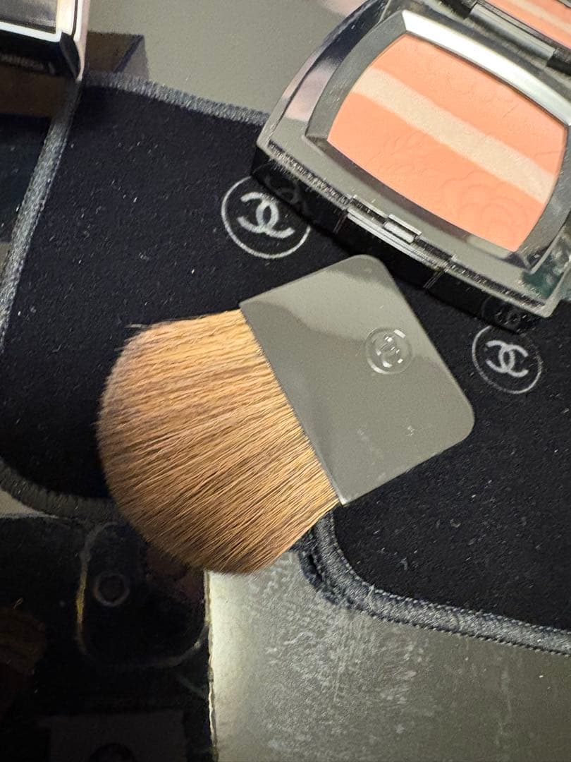 レ シーニュ ドゥ シャネル 997 ローズ ルミエール フェイスカラー