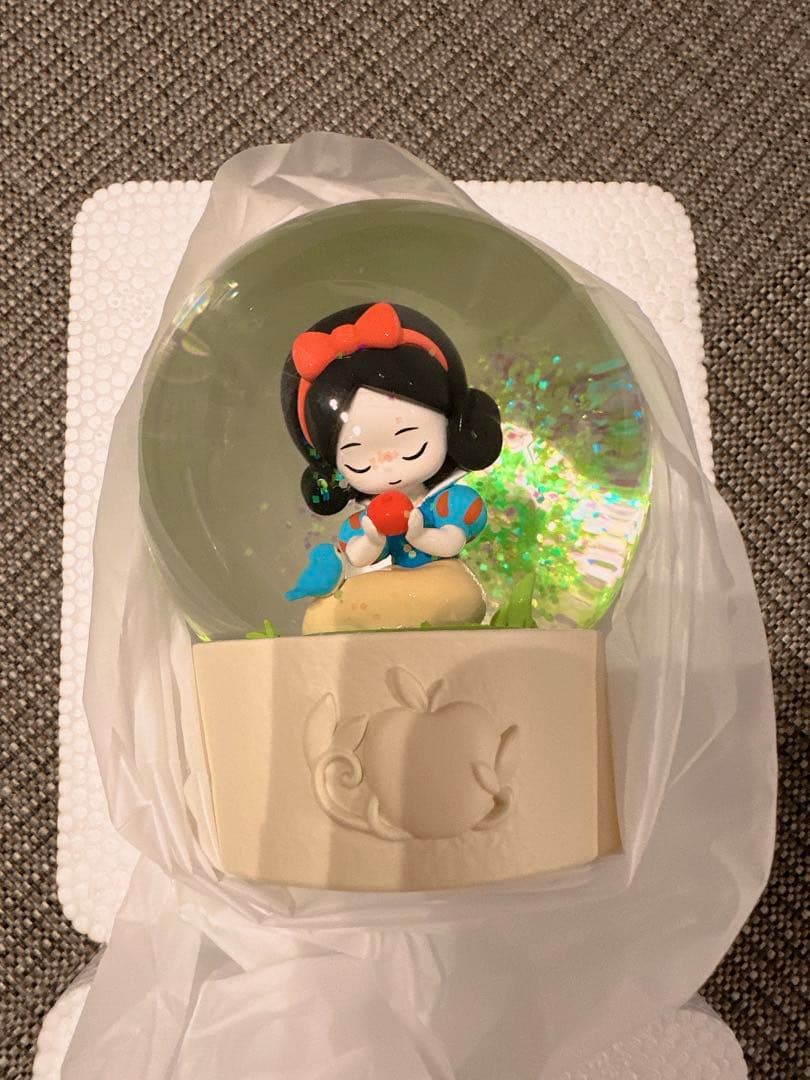 52TOYS ディズニープリンセス スノードーム 白雪姫 - メルカリ