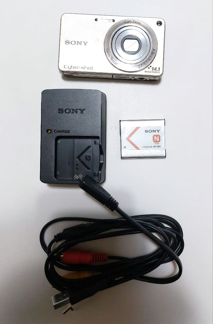 Sony Cyber-shot 14.1メガピクセル コンパクトデジタルカメラ