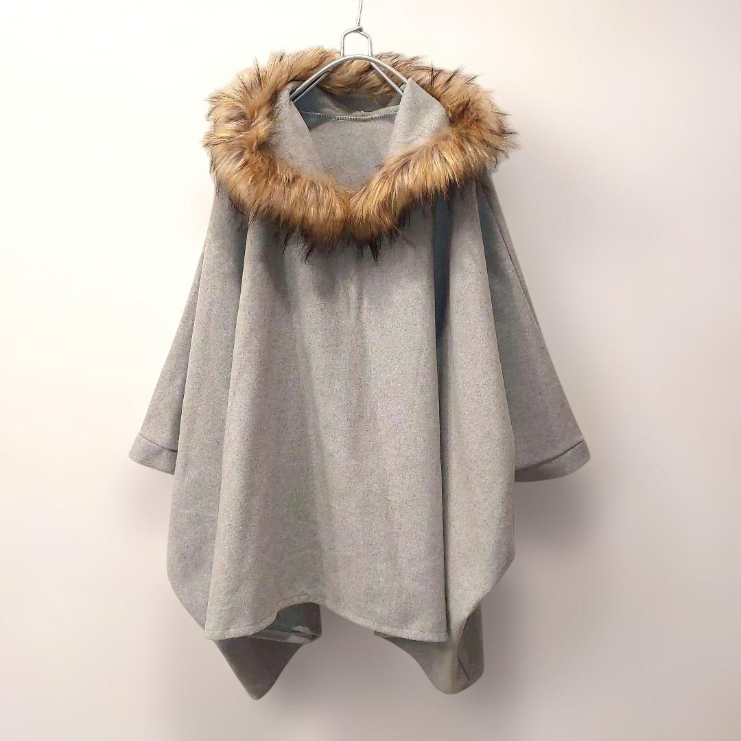 最終価格】ボリューム ファーフード付き✨ケープコート/ポンチョ