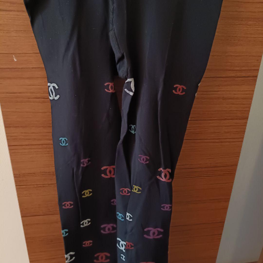 CHANELロゴプリントタイツ サイズ 2 タグなし - メルカリ