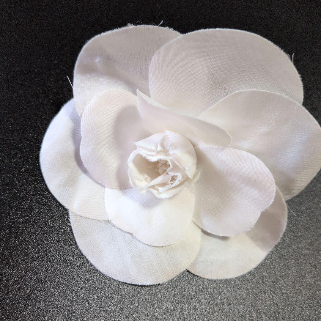 CHANEL シャネル カメリア コサージュ 11cm ホワイト 刻印プレート