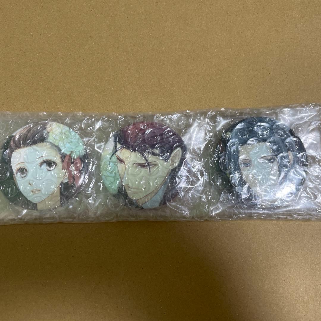 d*9様 蝶の毒 華の鎖 大判ブロマイド 缶バッジ クラウドファン