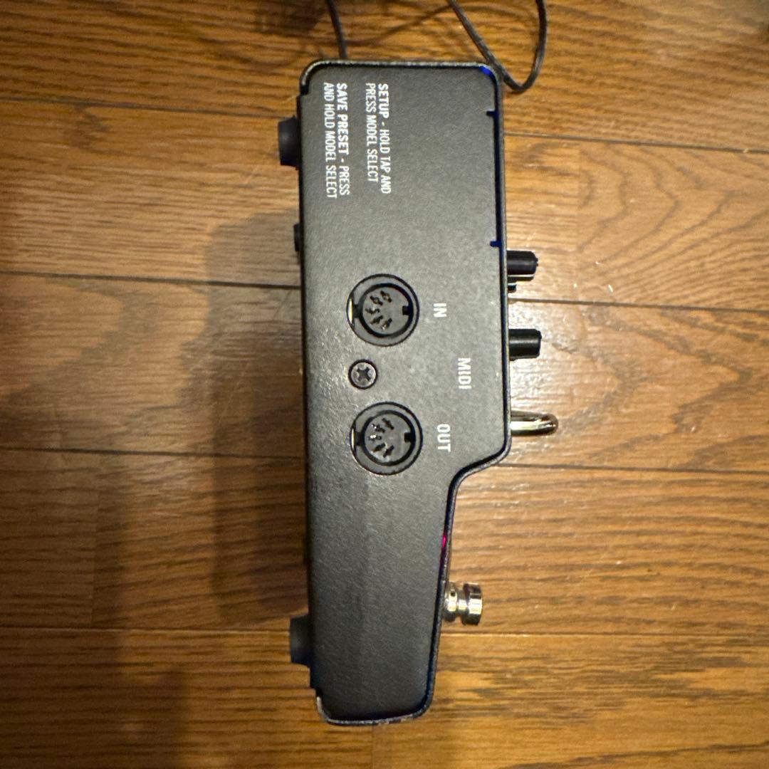 Line 6. M5 stompbox modeler(箱➕アダプター付き)