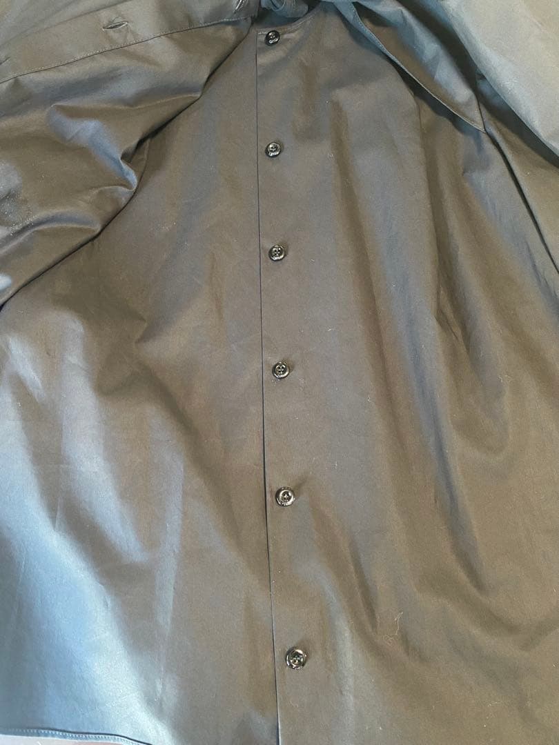 値下げ価格美品FENDIタイ付き長袖シャツ ブラックハンガー付き