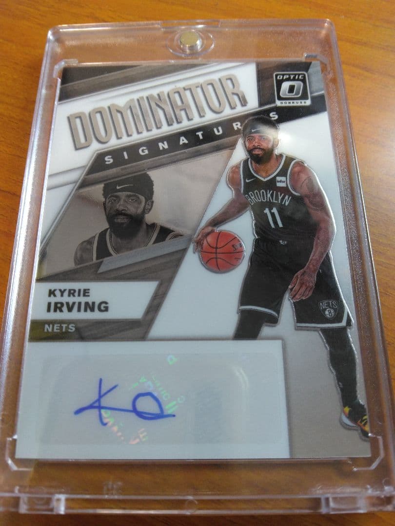 NBA KYRIE IRVING サイン入りカード 99枚限定 - メルカリ