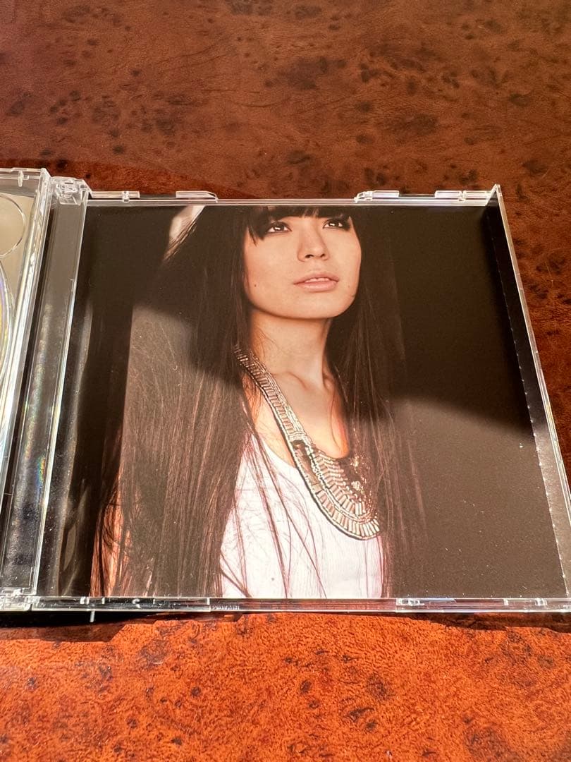 アリス＝紗良・オット『ピクチャーズ』DVD付限定盤 サイン入