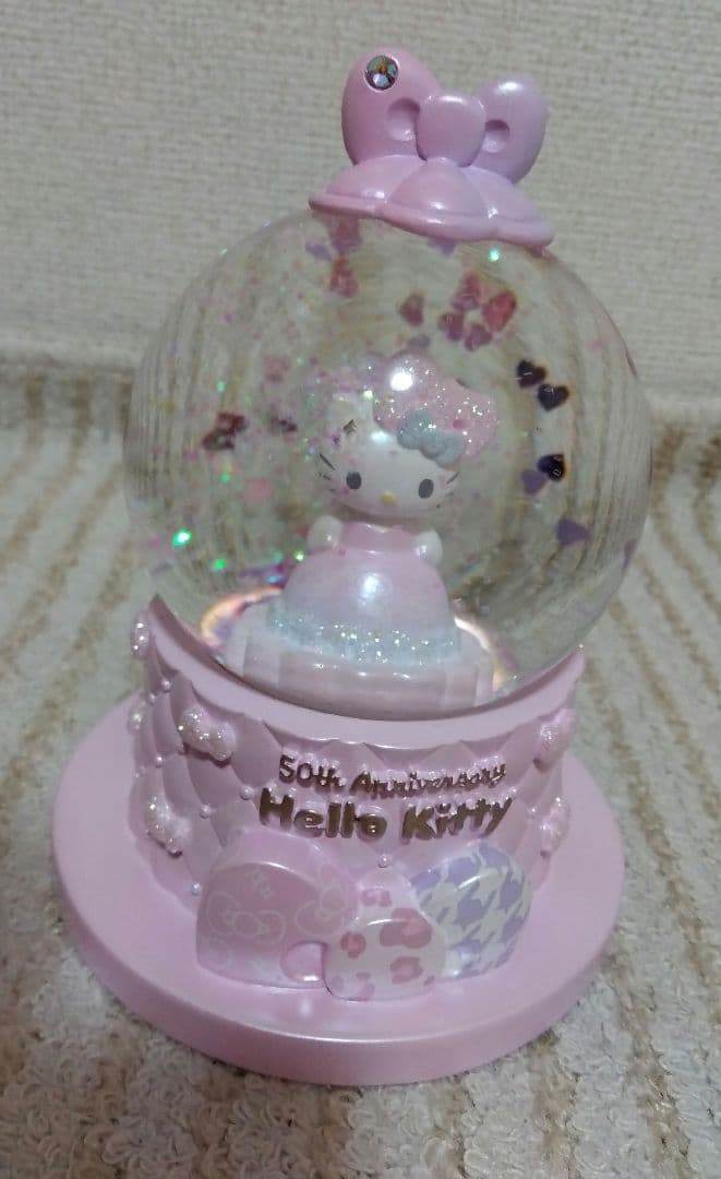 ハローキティ 50周年 アニバーサリー サンリオ スノードーム