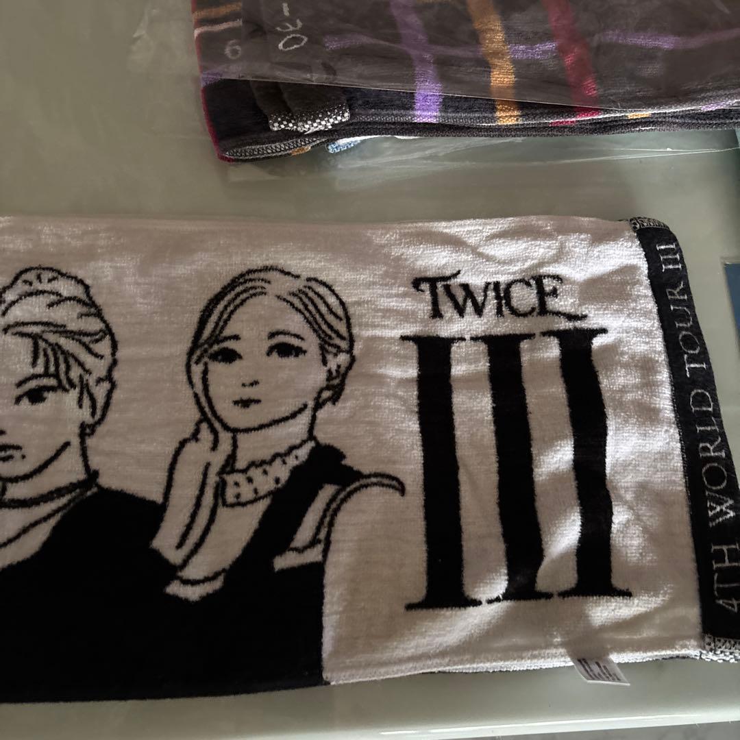twiceツアーマフラータオル3点まとめ - メルカリ