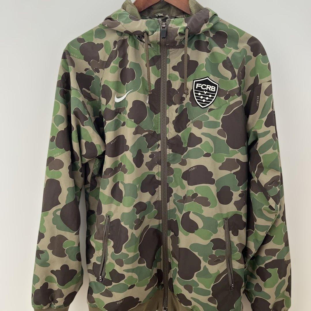 FCRB カモフラ　パーカー F.C.R.B.（パーカー）のフリマアイテム一覧