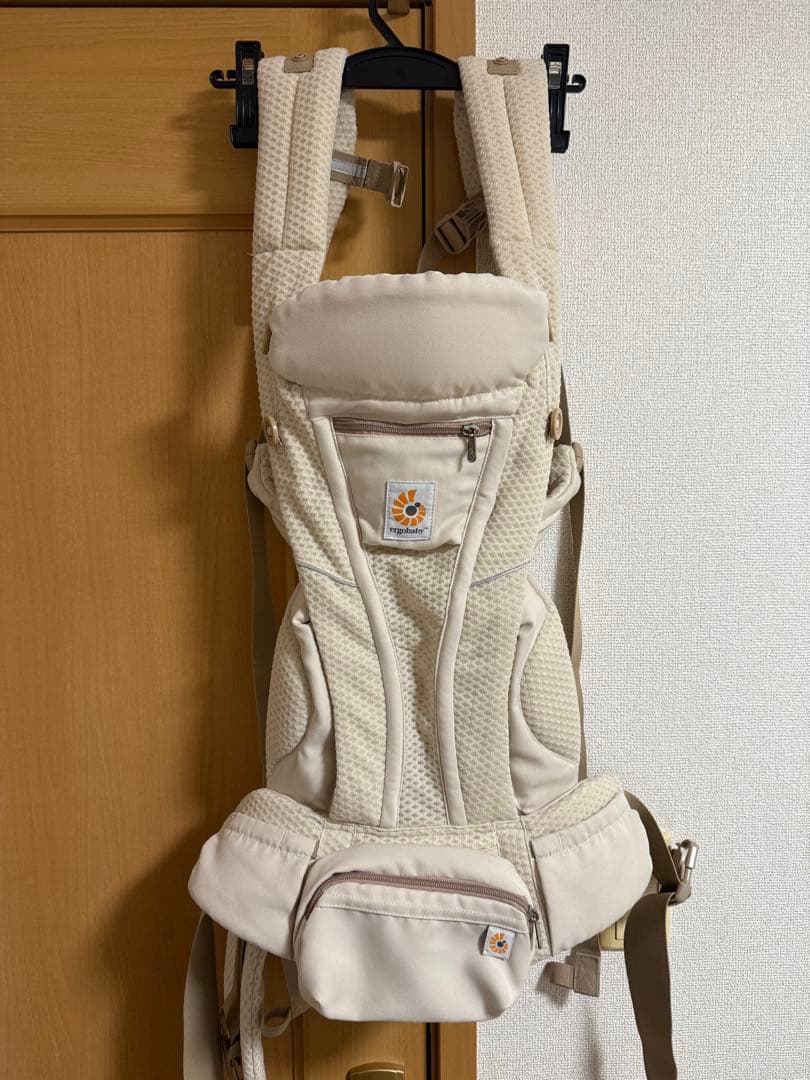 エルゴベビー オムニブリーズ ナチュラルベージュ抱っこ紐 OMNI Breeze / ナチュラルベージュ | エルゴベビー オンラインストア