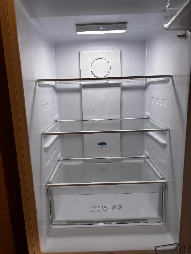 TCL 冷蔵庫 2ドア 186L（P186BFW）ホワイト - メルカリ