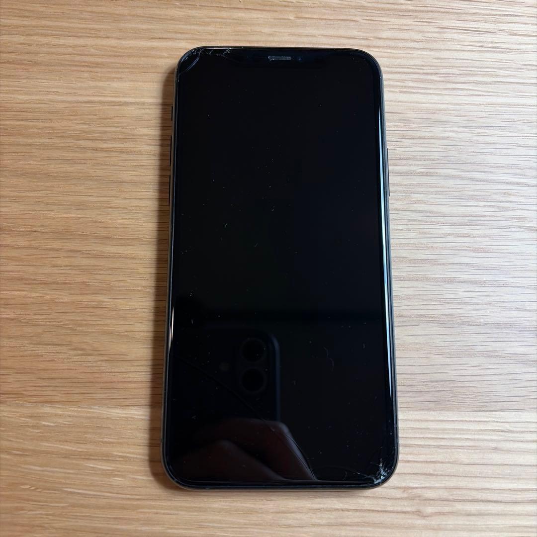 iPhone11pro ミッドナイトグリーン 256GB 画面ひび割れあり - メルカリ