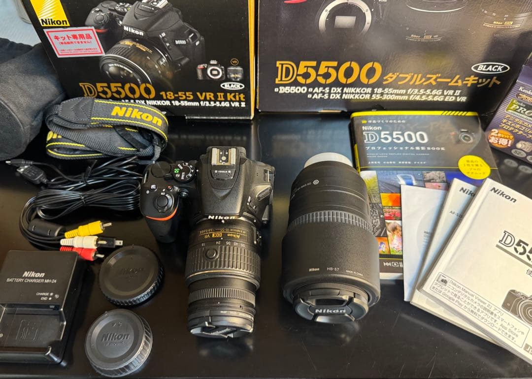 Nikon D5500 ダブルズームキット デジタル一眼レフカメラ Amazon | Nikon デジタル一眼レフカメラ D5500 ダブルズームキット