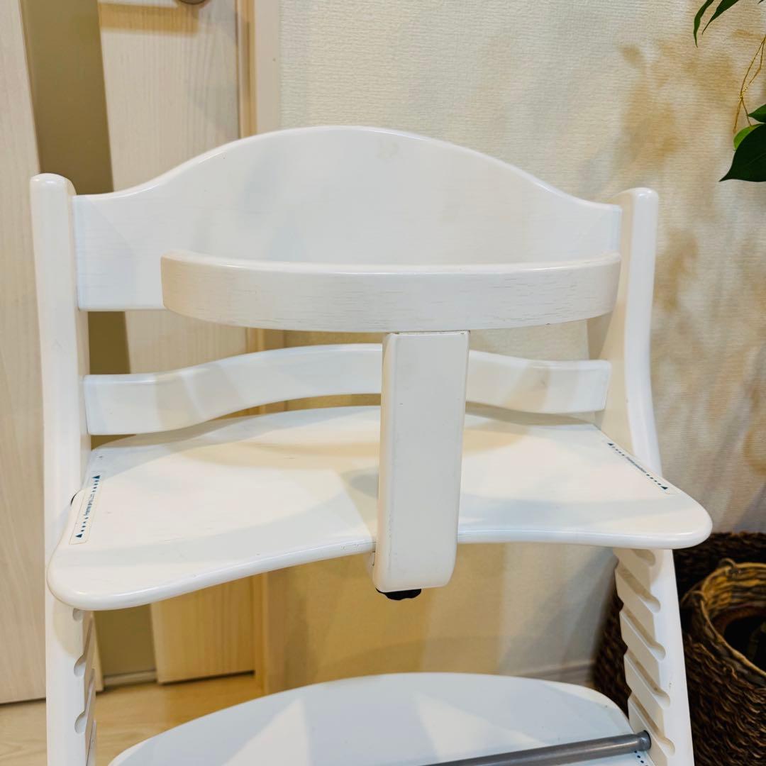 《大人気カラー》 大和屋 すくすくチェアプラス ホワイト ハイチェア