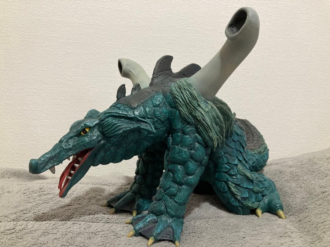 ウルトラマン 大怪獣シリーズ レオゴン - メルカリ