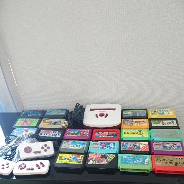 ファミコン 互換 + ソフト２２本セット ファミリーコンピュータ - ファミコンソフトセット 希少コントローラー