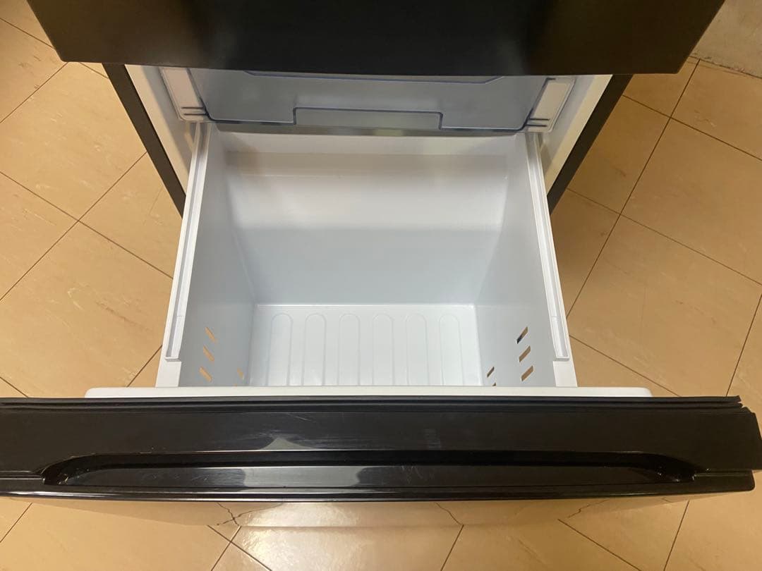 Y159 YAMADA 2025年製 159L 冷蔵庫 ブラック - メルカリ